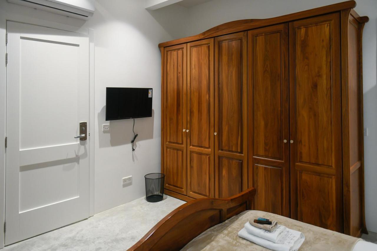 Privilege Suite Pietà Buitenkant foto